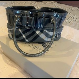 Authentic large Burberry bag with dust bag and original box